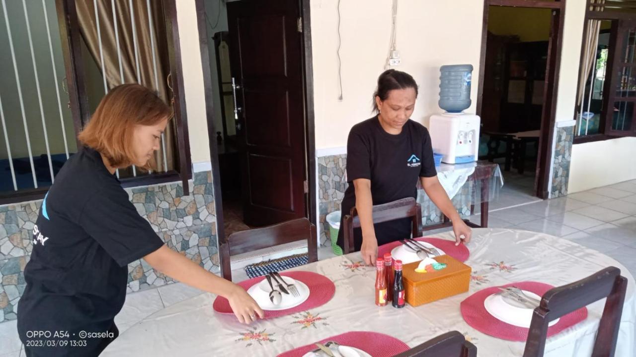 El Homestay Bunaken Bagian luar foto