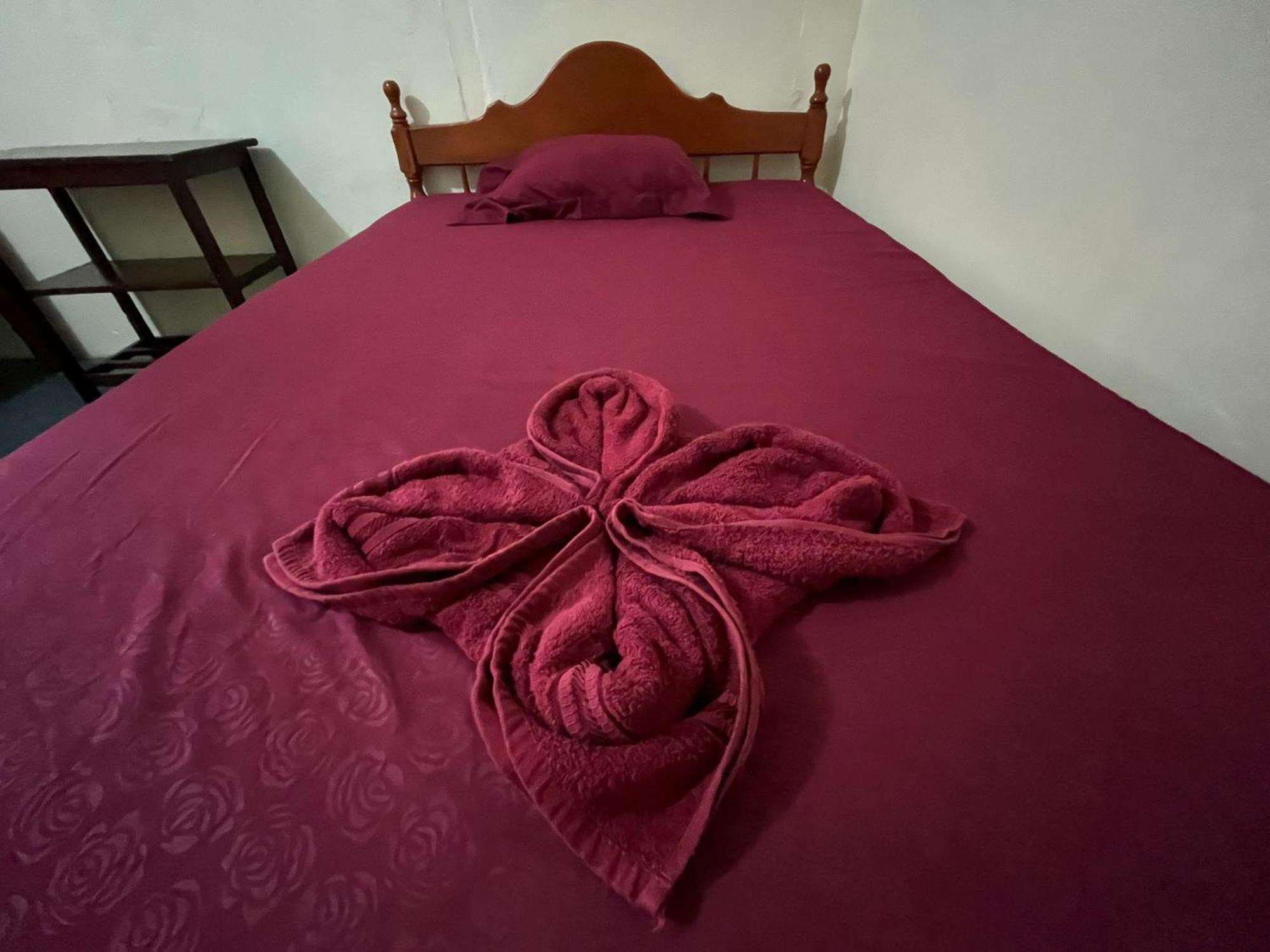 El Homestay Bunaken Bagian luar foto